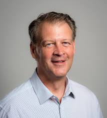 Chris Pinder's Instagram, Twitter & Facebook