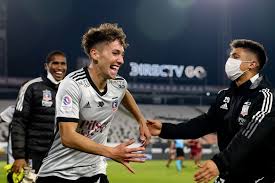 Ask anything you want to learn about addan arriagada ♥ by getting answers on askfm. La Voz De La Historia Luciano Arriagada Empieza A Ganar La Carrera Por Ser El 9 De Colo Colo La Tercera