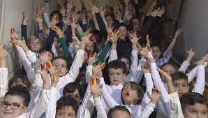 Quando uma educadora de infância de staten island descobre que um dos seus alunos de cinco anos talvez seja dotado, fica fascinada e obcecada pela criança, entrando numa perigosa e. 30 Aniversario De La Convencion De Los Derechos De La Infancia Ciudades Educadoras