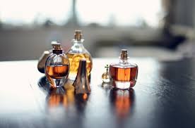perfume ile ilgili görsel sonucu