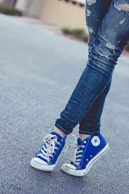 20 Outfits That Ll Make You Want Colored Converse Sneakers Shoes Colored Converse Converse