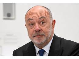 La Fédération des médecins omnipraticiens intente un recours judiciaire  contre Québec