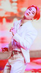 Bts Dispatch Boy With Luv Mv Shoot Behind The Scenes Park Jimin Jimin Bts Wallpaper