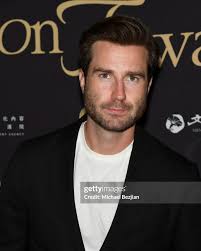 Big things in the making 🎬 #TwentySomething⁣