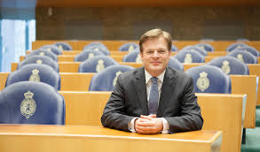 Over de opmerking van omtzigt de boerburgerbeweging wil dat er diepgevoelde excuses worden gemaakt aan pieter omtzigt. Mond Houden Gaan We Dus Niet Doen Nieuw Wij
