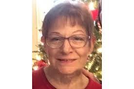 Donna Ottesen's Instagram, Twitter & Facebook