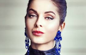 Nyusha (Anna Shurochkina): Biographie vun der Sängerin