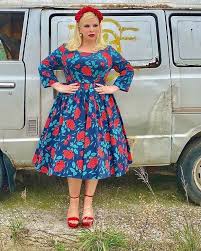 See posts, photos and more on facebook. Antelina Bar8akoyrh To Apaixto Stil Ths Kai Ta Foremata Poy Exoyn Kanei 8raysh Sto Instagram Gossip Tv Gr