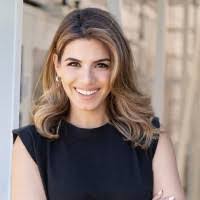 Samira Naraghi's Instagram, Twitter & Facebook