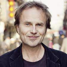 Per johan andersson , född 17 november 1976 i mölndal , är en svensk skådespelare , komiker , manusförfattare och regissör. Per J Andersson Perjandersson Twitter