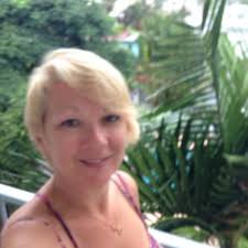 Carrie Lloyd (@carrie_anne2802)