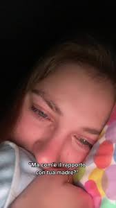 Ci Guardiamo Ma Non Ci Parliamo