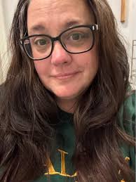 What are some options for renting a 2 bedroom apartment in Springfield that  allows dogs?