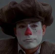 Pacen una feliz tarde. Para mi es la canción de tus ausencias. 😥