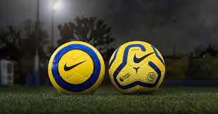 Today i have tested the new premier league 20/21 football. Nike Launch The Hi Vis Merlin 19 20 Premier League Ball Soccerbible
