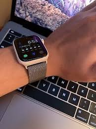 Apple Watch Edition Series 5 44mm White Ceramic Case In 2020 Apple Watch Edition Apple Watch Apple Watch White