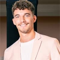 200+ Profile mit dem Suchbegriff „Trott“