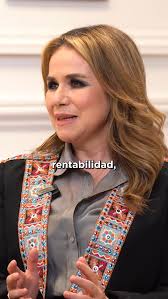 Beatriz Camacho llegó a Coparmex como estudiante de Derecho., Quería ser  abogada corporativa…, pero ahí descubrió algo más grande:, que una empresa  no solo busca utilidades, sino poner su fuerza al ...