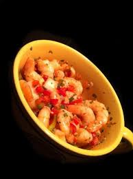 Salade De Crevettes Epicee A La Thai Recette Ptitchef Recette En 2020 Salade De Crevettes Crevettes Epicees Salade