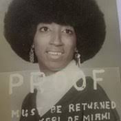 Robyn Lightsey's Instagram, Twitter & Facebook