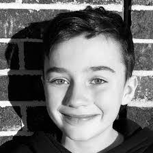 Taylor Kidd's Instagram, Twitter & Facebook