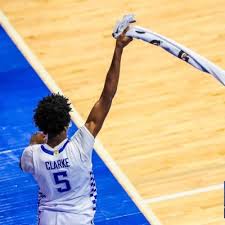 Former university of kentucky basketball player terrence clarke died in a car crash on thursday in los angeles, according to the school. Terrence Clarke Terrenceclarke Twitter