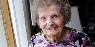 Kristy Waite's Instagram, Twitter & Facebook