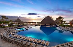 Nuestros condominios riviera maya suites y palmar del sol están envueltos de un ambiente relajante y belleza natural logrando así, la magia de estar dentro de un oasis privado incomparable. Hard Rock Hotel Riviera Maya All Inclusive Resort Costco Travel