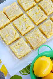 Lemon Glazed Lemon Bars Aus Einer Kuchenmischung Sind Ein Einfaches Zitronendessert Mit Georget Lemon Bars Easy Lemon Cake Mix Recipe Lemon Dessert Recipes