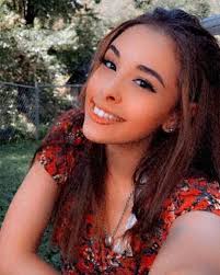 Lindsey Ren e Hogan Obituary (2024)