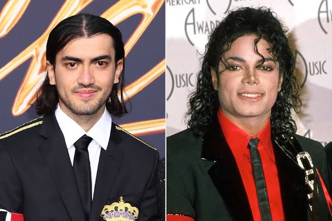 Michael Jackson's Son Bigi 'Blanket' Makes Rare Public Appearance with  Family: Photo