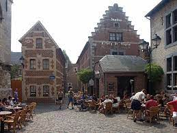Das sind die besten orte für reisende, die wahrzeichen & sehenswürdigkeiten in tongeren suchen: Rundgang Durch Die Stadt Tongeren In Belgien