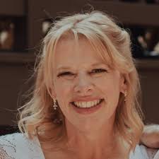 So excited to share I am starting a new position as Team Lead for the  Associate Account Executive program here in the Austin office!