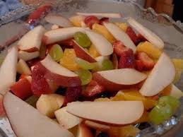 Comment Preparer Une Salade De Fruits Frais Ingredients Realisation Salade De Fruits Salade De Fruits Frais Salade De Banane