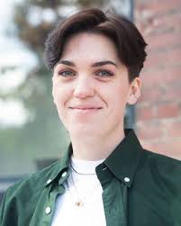 Hannah Findlay's Instagram, Twitter & Facebook