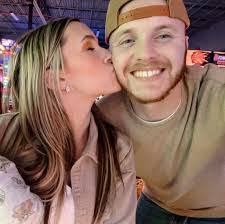 Savannah Driscoll's Instagram, Twitter & Facebook