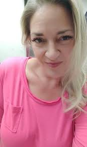 Hi everyone I'm single, looking for something serious