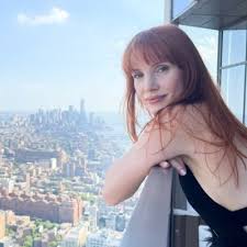 Her mother, jerri chastain, is a vegan chef whose family is originally from kansas, and her stepfather is a fireman. Jessica Chastain Jes Chastain Twitter