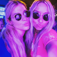 Danapalooza will forever be a weekend I look forward to annually. And Kevin  is the coolest person I know. Lucky to have this squad🙌🏻🙏🏻.  @mrrichcurtis @alemcurt @mattcuz22 @lhuf @molly_haughey @danamcguire  @franklinstein08 @_meganleighh_ @