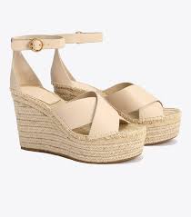 We did not find results for: Sandales Espadrilles Selby A Talon Compense Femme Chaussures Espadrilles Tory Burch Fr
