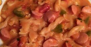 Wurstchengulasch Mit Mais All In Rezept Wurstchengulasch Rezepte Und Einfache Gerichte