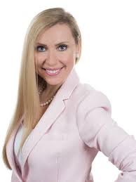 Alisa Mazo's Instagram, Twitter & Facebook