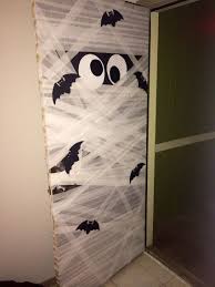 Mummy Door Decoration Fun Diy Halloween Decorations Halloween Classroom Halloween Diy Door