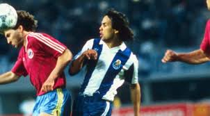 La liste des footballeurs internationaux français comprend tous les joueurs de football ayant joué en équipe de france a. Les 100 Meilleurs Joueurs De Football De Tous Les Temps