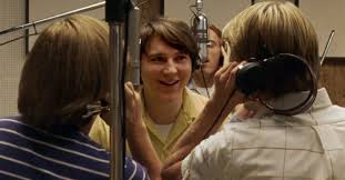 Don't worry, mom steps in. Paul Dano Is Uncanny In First Trailer For Beach Boys Biopic Wilson Movie Brian Wilson New Trailers