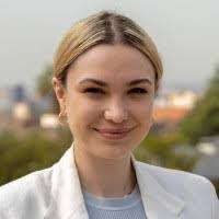 Jade Benoit's Instagram, Twitter & Facebook