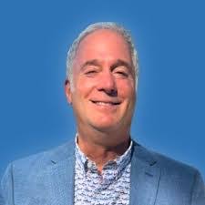 Thomas Peppard's Instagram, Twitter & Facebook