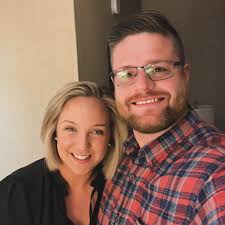 I have all the items and wanted to upgrade them to gold. However, the  symbols do not appear. What am I doing wrong?