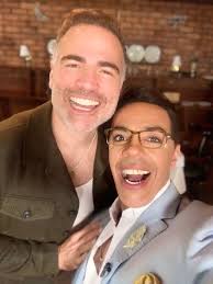 Hoy el actor de nacionalidad ecuatoriana ROBERTO MANRIQUE Roberto Manrique  llega para compartir toda su historia en el cine , la televisión y el  teatro con nuestros audiencia . #EsUnPlacer Teleamiga ...