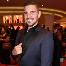 Allerdings bestätigt er gegenüber der bunten: Benjamin Piwko Promiflash De